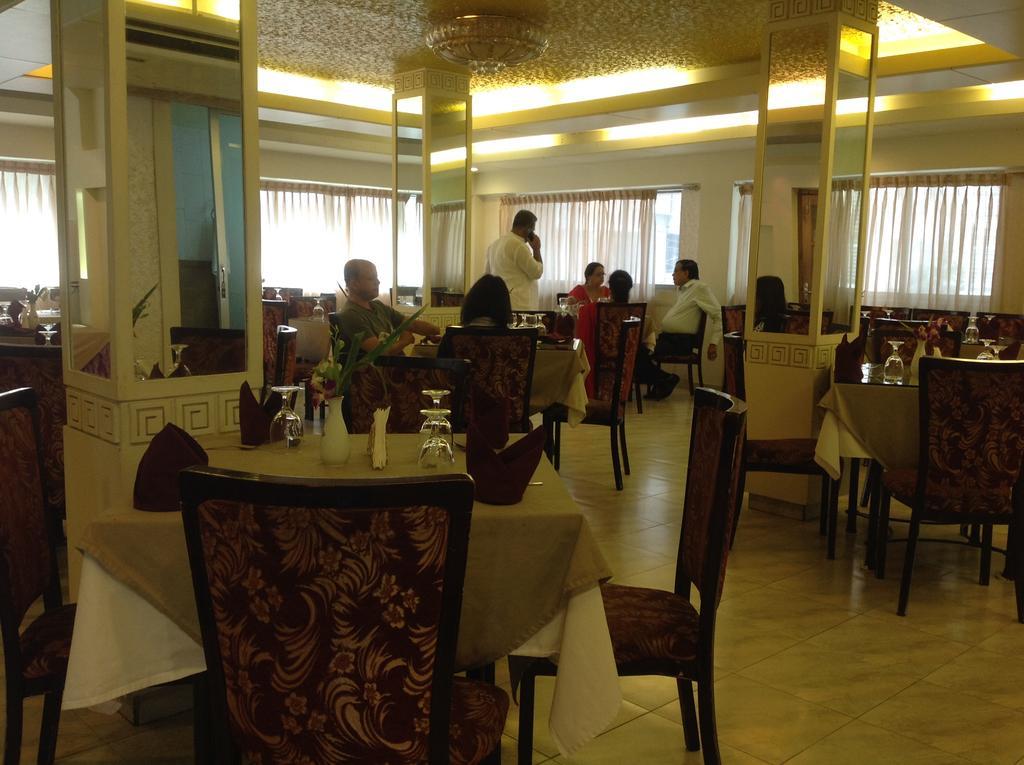 Hotel Ornate Dhaka Ngoại thất bức ảnh