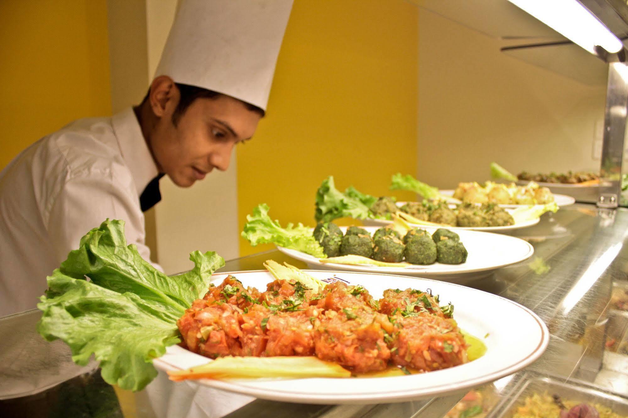Hotel Ornate Dhaka Ngoại thất bức ảnh