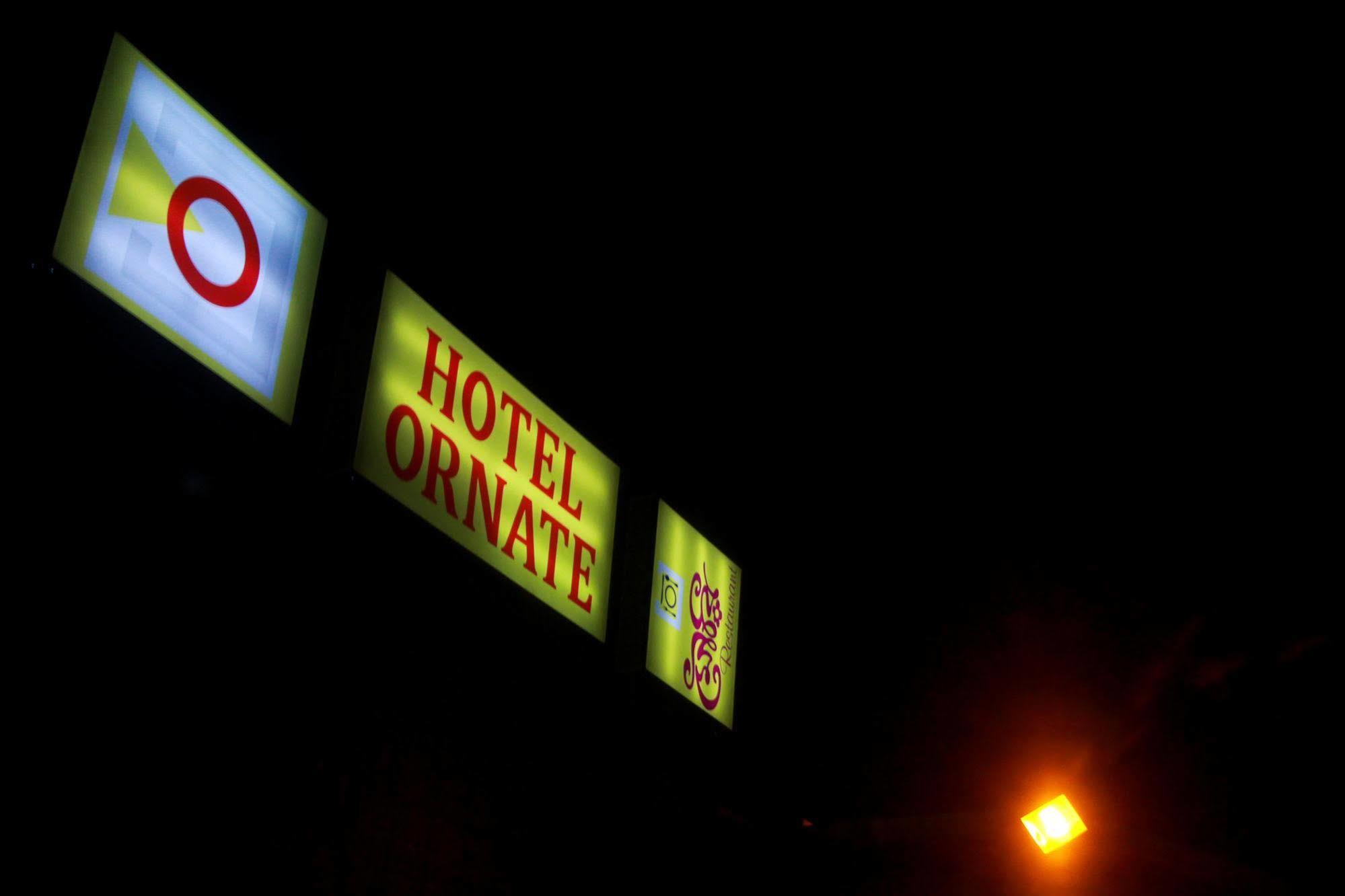 Hotel Ornate Dhaka Ngoại thất bức ảnh
